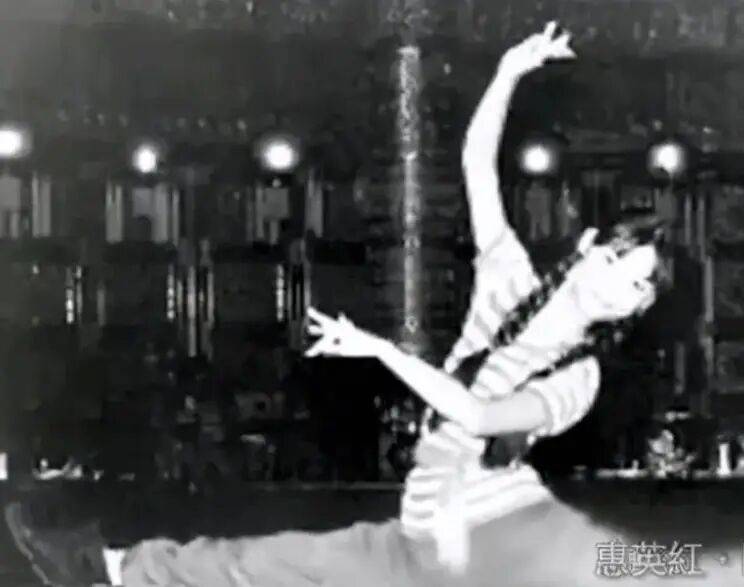 考古|惠英红自曝拿奖后谈百倍涨薪!拍打戏至残疾阑尾手术后7天复工<strong></p>
<p>binance</strong>,她的人生是拼出来的