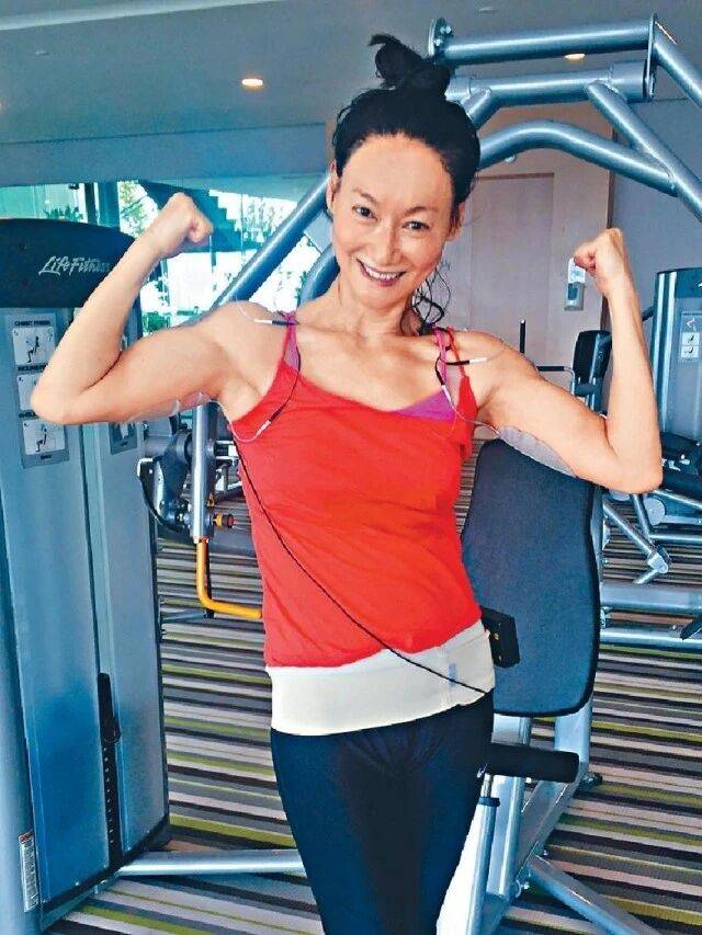 考古|惠英红自曝拿奖后谈百倍涨薪!拍打戏至残疾阑尾手术后7天复工<strong></p>
<p>binance</strong>,她的人生是拼出来的