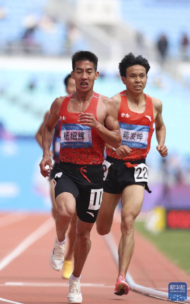 全运会丨蒋发坤夺得田径男子10000米冠军