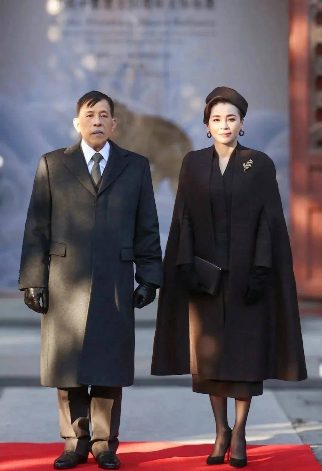 泰国王后访华“穿搭九宫格”出圈<strong></p>
<p>binance官网</strong>,隆重珠宝展现用心诚意