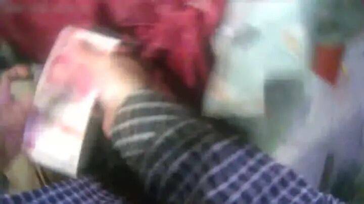 扬州一女子刷短视频惹祸:偷偷去银行取了6万现金<strong></p>
<p>binance平台</strong>,结果……