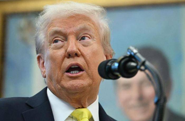 中美领导人刚通完电话<strong></p>
<p>Binance下载</strong>,特朗普一个电话打到东京,要亲自跟高市早苗谈谈,不道歉不行