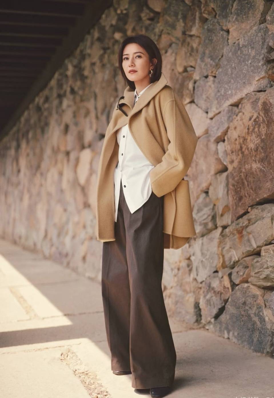 巩俐、梅姨、高圆圆...Power女性冬天少不了一件驼色大衣<strong></p>
<p>binance交易所</strong>!