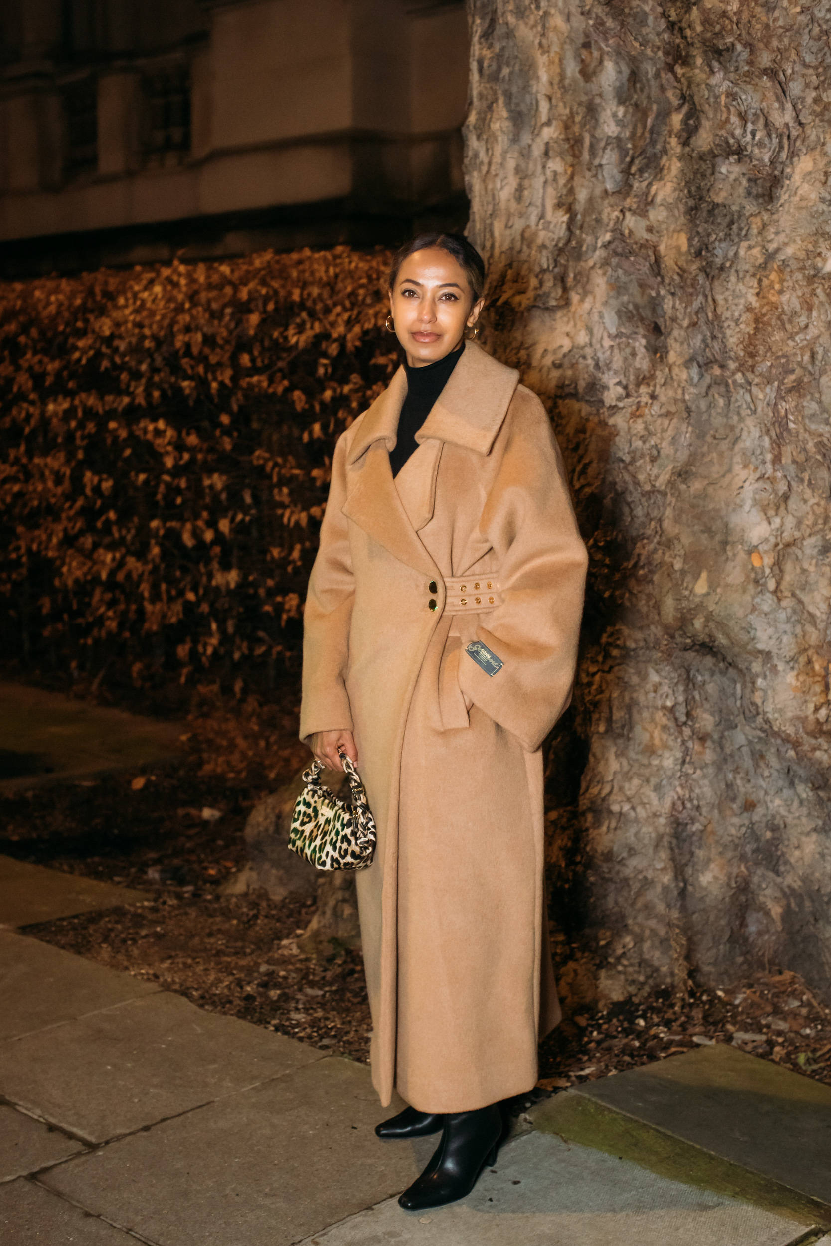 巩俐、梅姨、高圆圆...Power女性冬天少不了一件驼色大衣<strong></p>
<p>binance交易所</strong>!