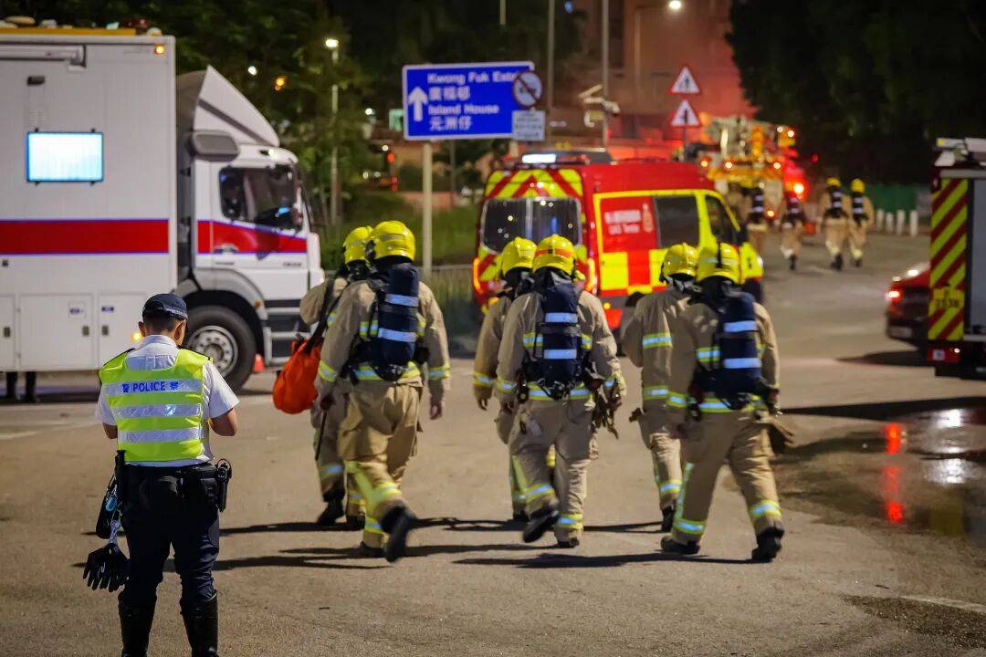 已致94人遇难<strong></p>
<p>bnb价格</strong>,李家超:望内地协助!廉政公署:或涉贪污!这一幕令人破防