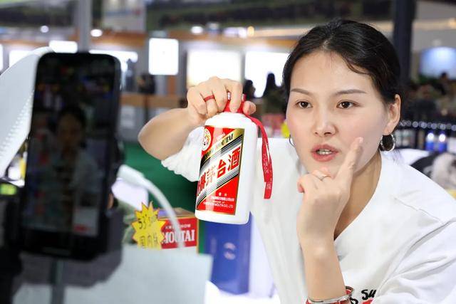 飞天茅台快逼近1499元<strong></p>
<p>bnb价格</strong>了