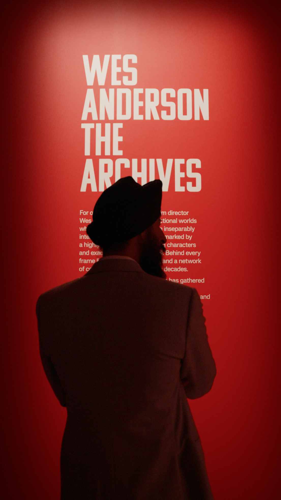 王楚然一席蓝色复古裙惊艳成都<strong></p>
<p>bnb价格</strong>,欧阳娜娜一身LV看展愈加熟女风!