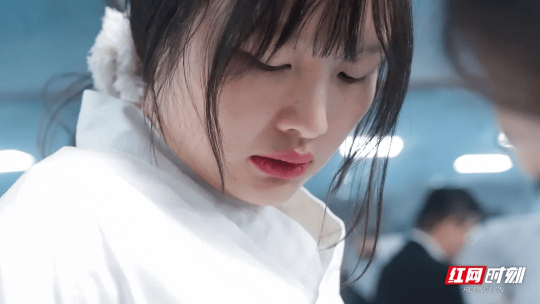 汶川地震被救起的女孩<strong></p>
<p>eos币</strong>,17年后和救她的军人结婚了