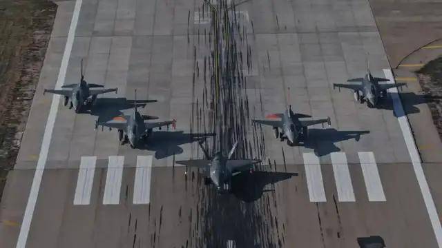 我们落后了？土耳其完成“世界首次无人机发射空空弹”<strong></p>
<p>eos币</strong>，性能如何