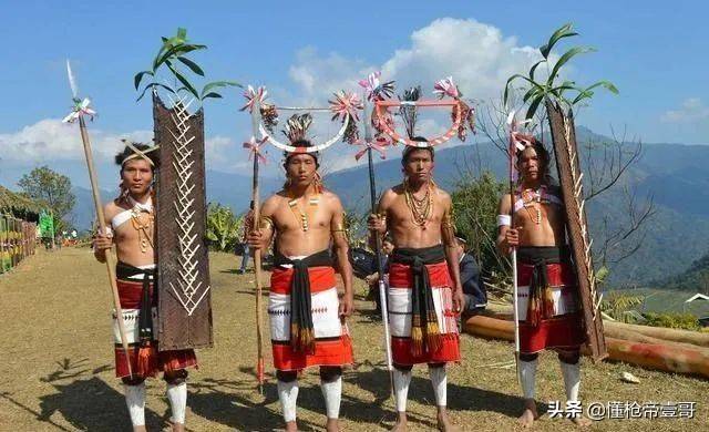 第一个扑向祁团长的印军黄种人面孔<strong></p>
<p>eos币</strong>,他到底是什么人?