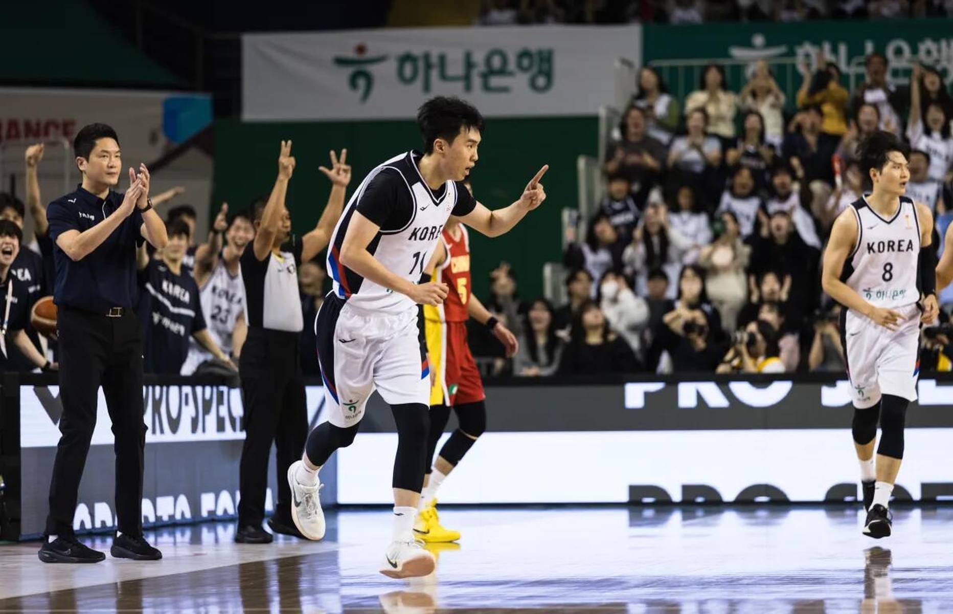 深度-没有优秀后卫支撑<strong></p>
<p>eos币</strong>,男篮变成了失去眼睛的猎鹰