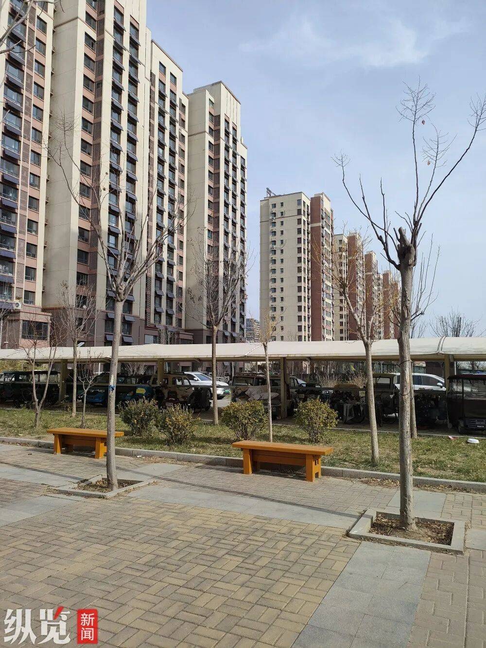 “一摸满手是血”!男子夜骑遭晾衣绳“割喉”<strong></p>
<p>ok交易所</strong>,勒痕长达10厘米左右,物业:事发监控盲区,尚未找到拴绳人