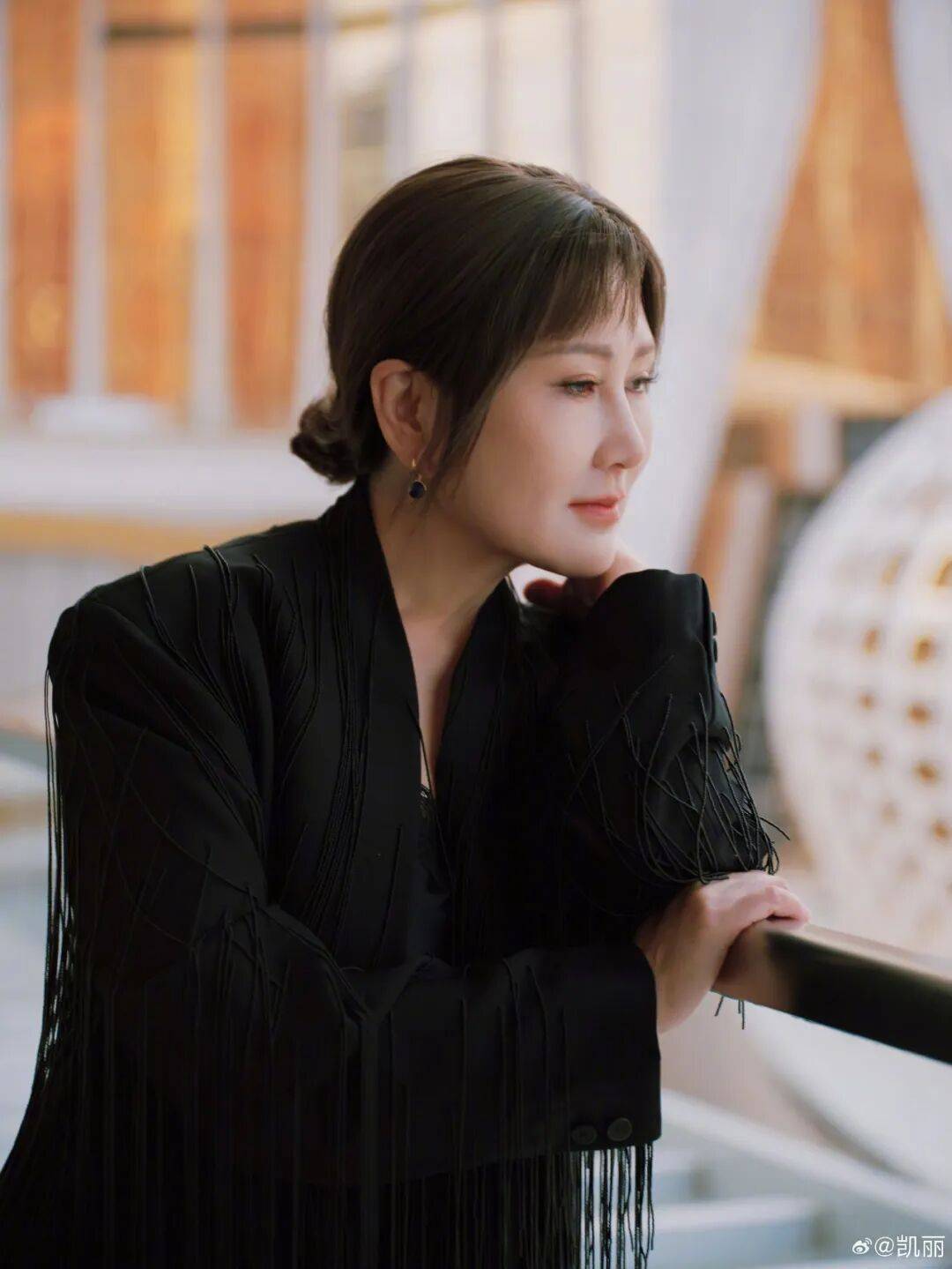 63岁女演员张凯丽晒照<strong></p>
<p>usdc币</strong>,黑丝袜配高跟鞋,曾表示:年龄阻挡不了追求美的脚步