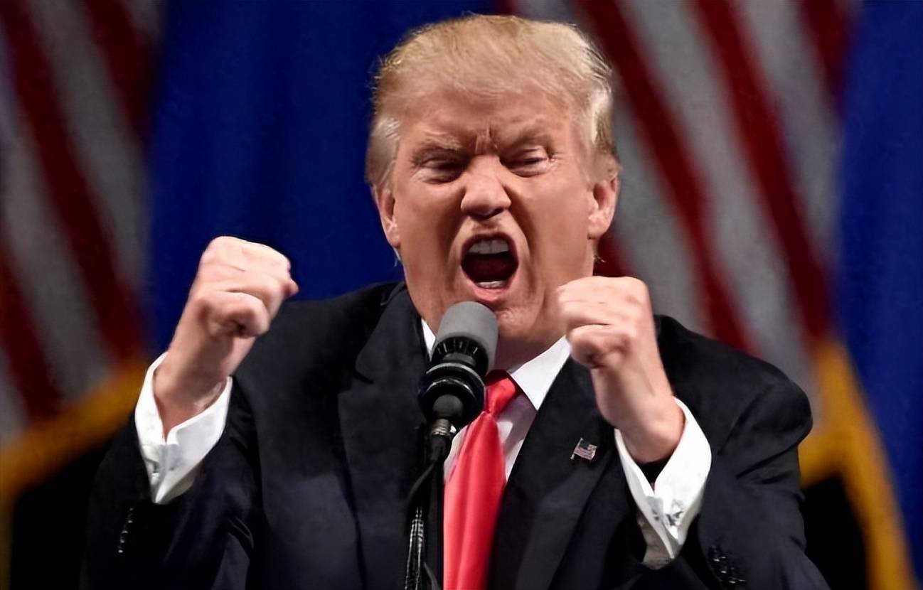 一百枚导弹从天而降<strong></p>
<p>xmr币</strong>，美军发起斩首行动，特朗普一声令下，局势严峻