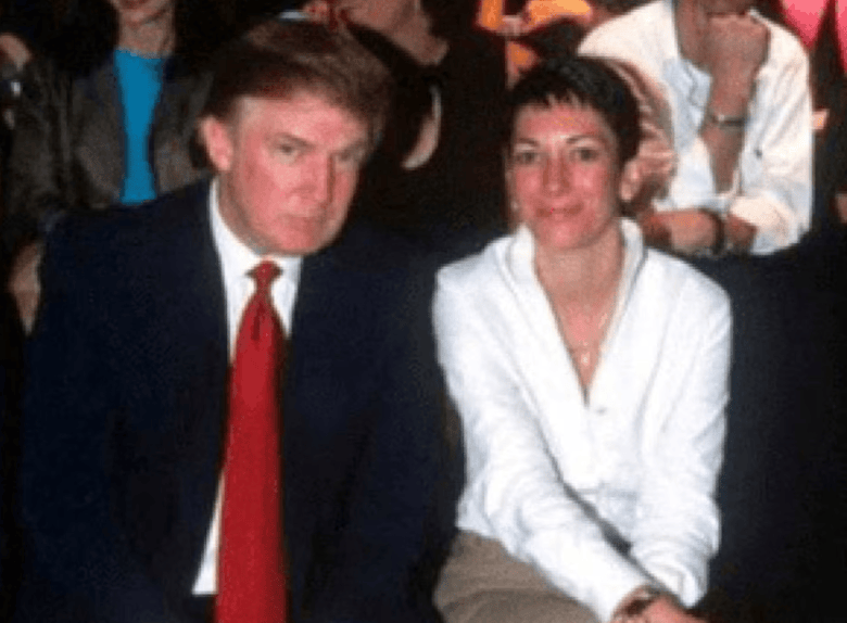 “这次飞行中<strong></p>
<p>xrp</strong>，就三个人，爱泼斯坦、特朗普、20岁女性”